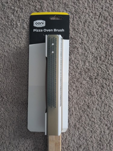 Ooni pizza oven brush 1 - brush, 2-in-1